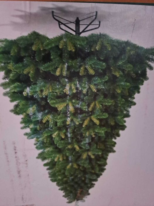 Árvore de Natal com caixa