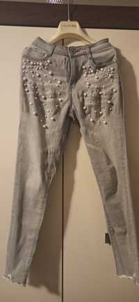 Szare spodnie jeansy z wysokim stanem z perełkami 36 /38 S M