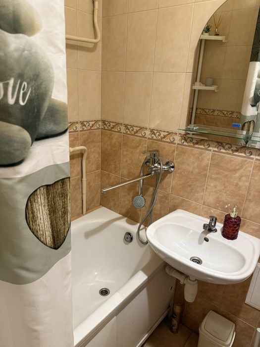 Відінська/р-н 12 школи/950 доба