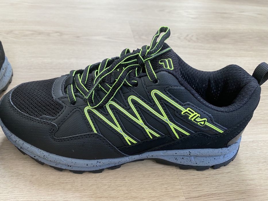 Ténis Fila tamanho 38 Novos