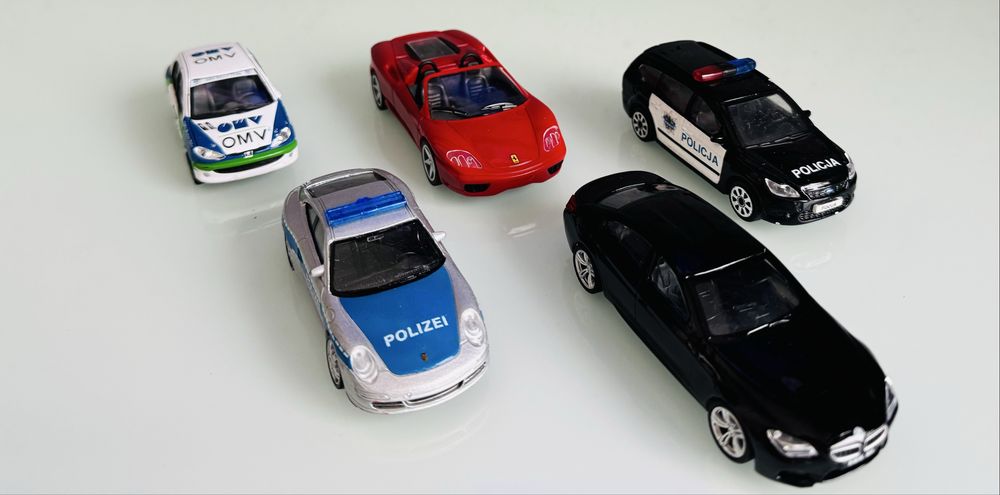 Bburago, Welly i inne 1:43 Ferrari, Porsche, BMW, Peugeot , Ford