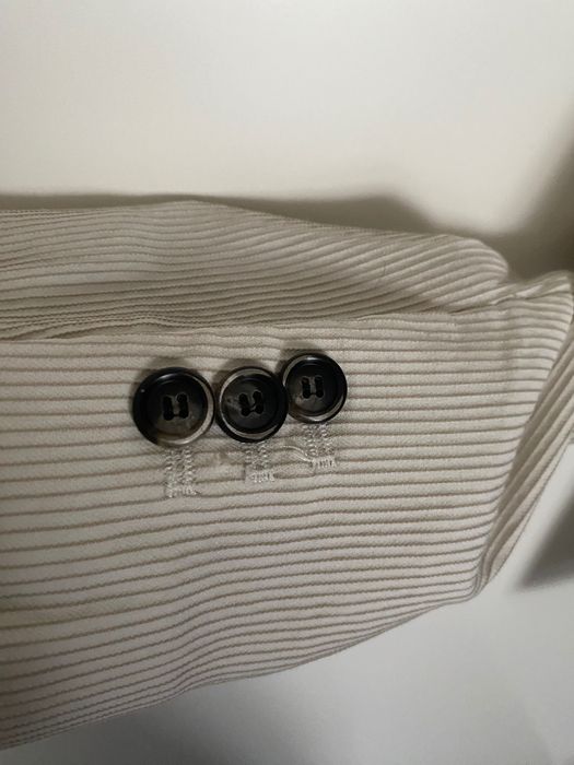 Blazer Zara com risca Tam. S