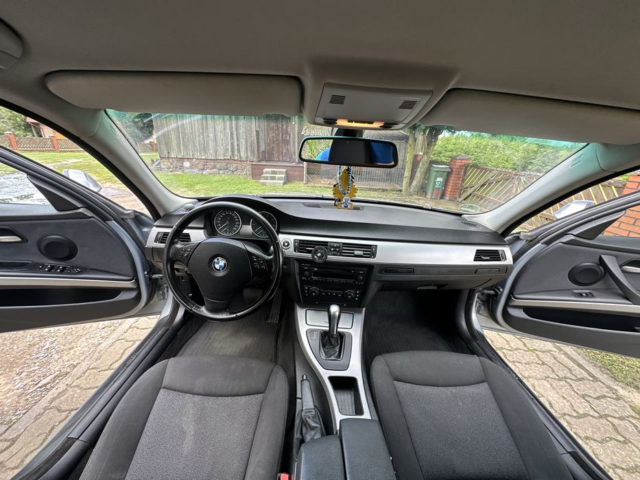 BMW E91 2.0 benzyna automat