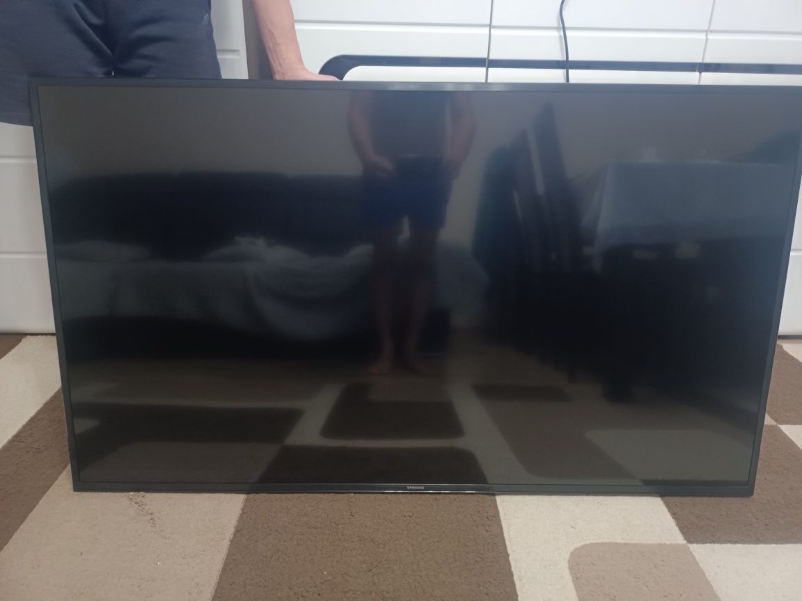 telewizor Samsung 55 cali uszkodzony