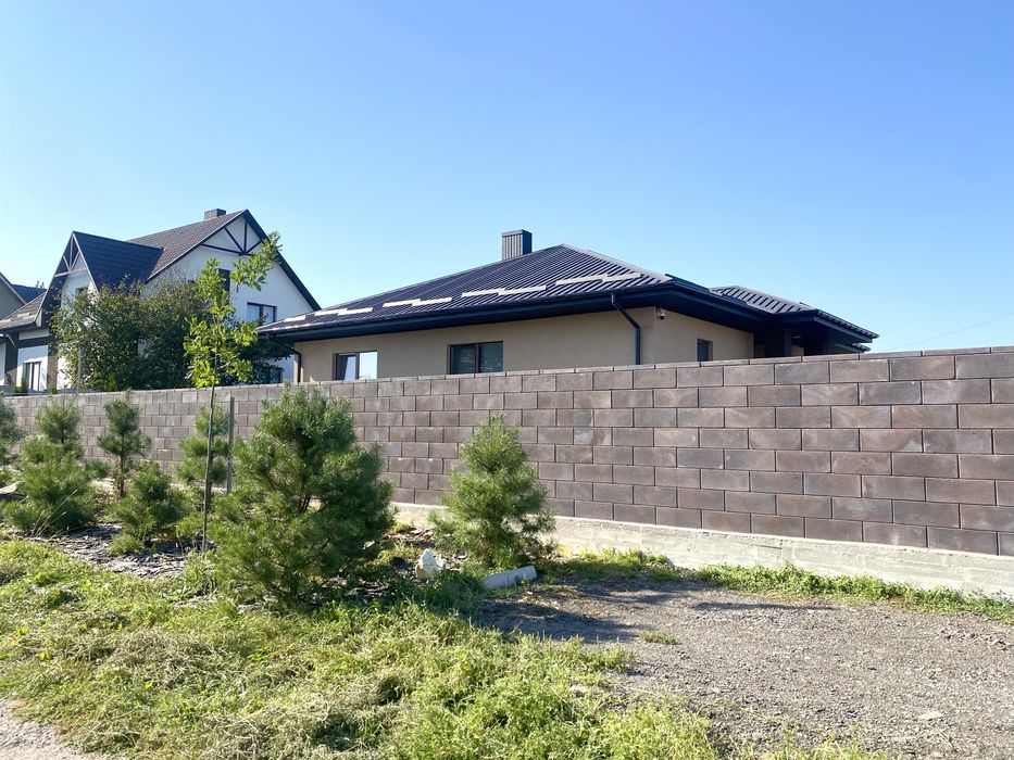 Продаж добротного будинку з ремонтом