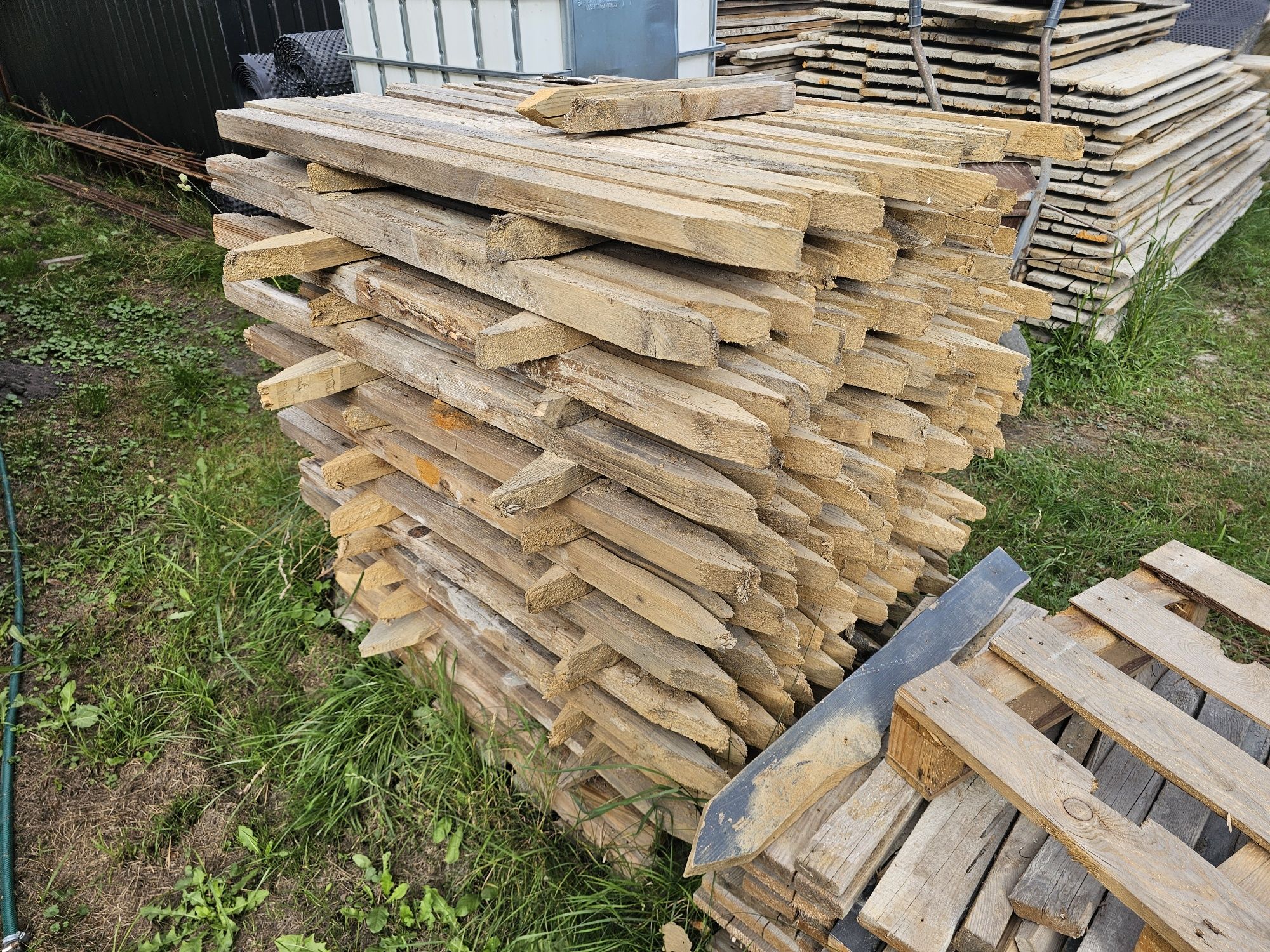 Paliki Kołki szalunkowe budowlane fundamentowe