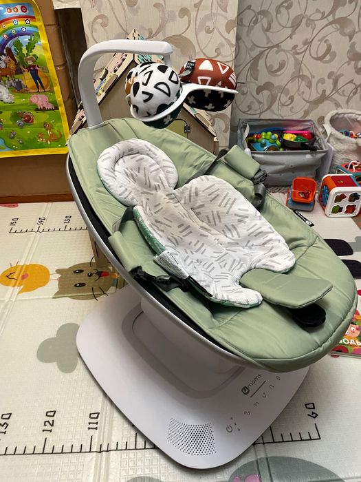 4moms Заколисуючий центр