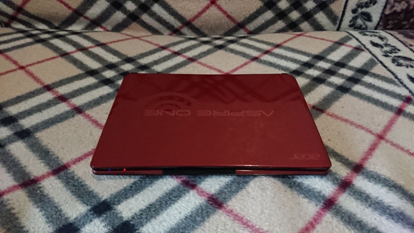 Нетбук Acer Aspire