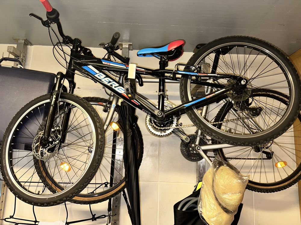 Bicicletas adulto e crianca