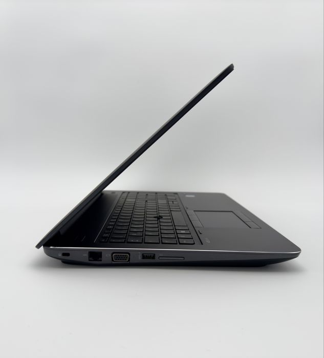 HP ZBook 15 G4 | Xeon I7 | 32GB | 512GB SSD + 1TB | 1 ANO GARANTIA