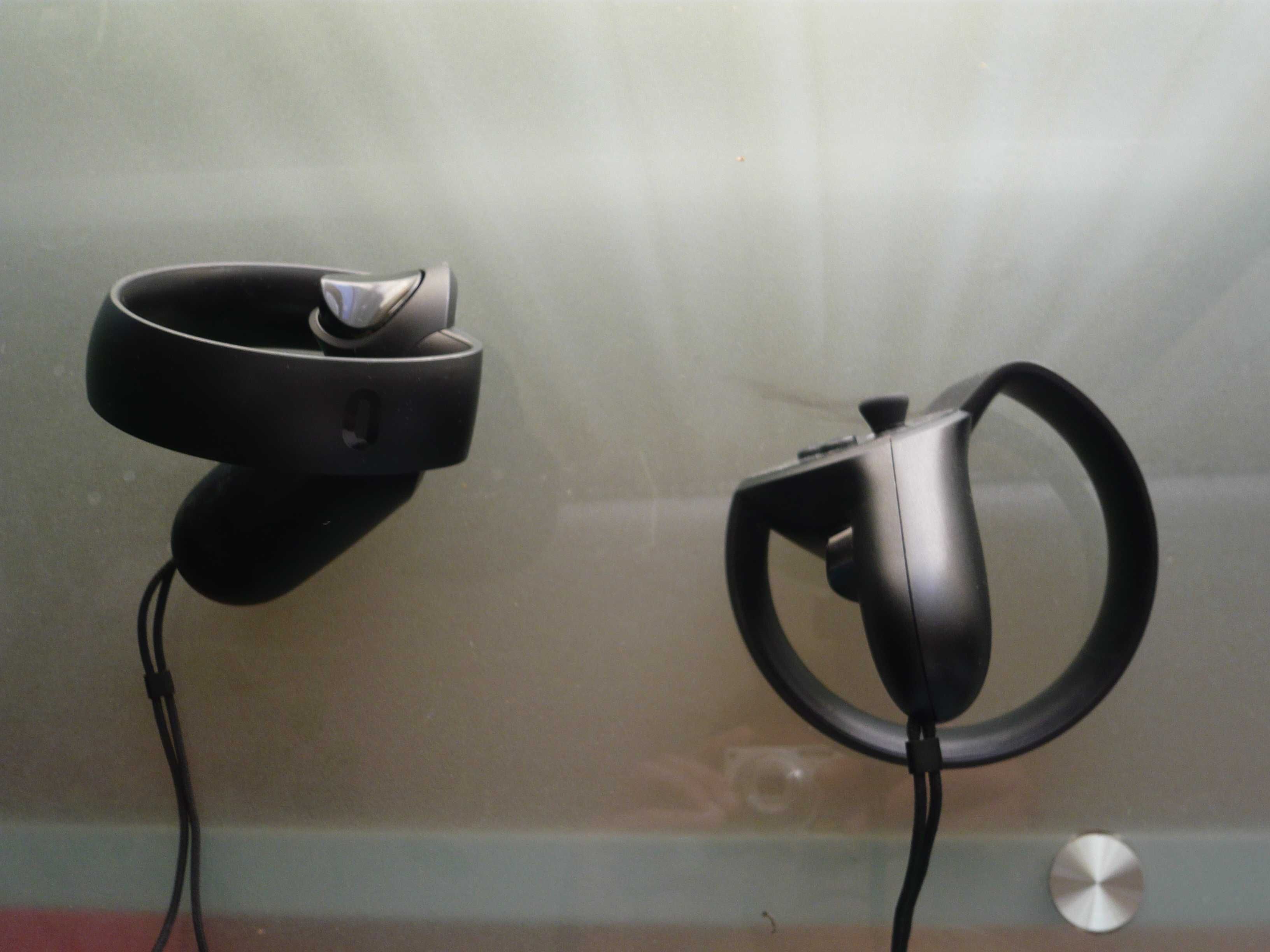 VR-гарнитура Oculus Rift CV2