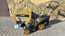 Самохідна бензинова газонокосарка Mowox PM4650SHW