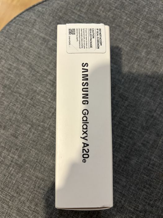 Samsung A20e w dobrym stanie