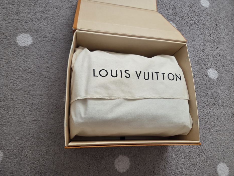 Bolsa necessaire Louis Vuitton