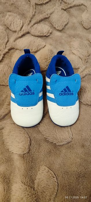Детские кроссовки Adidas