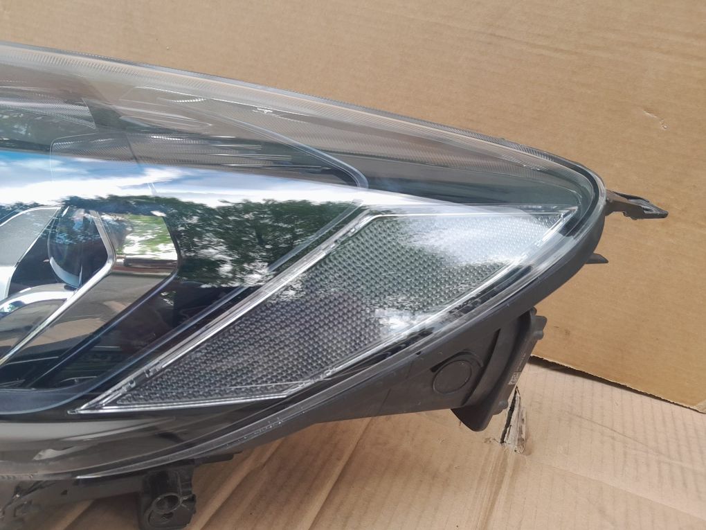 Reflektor lewy Ford Kuga Mk 3 Full Led LV4B-13W030-AK