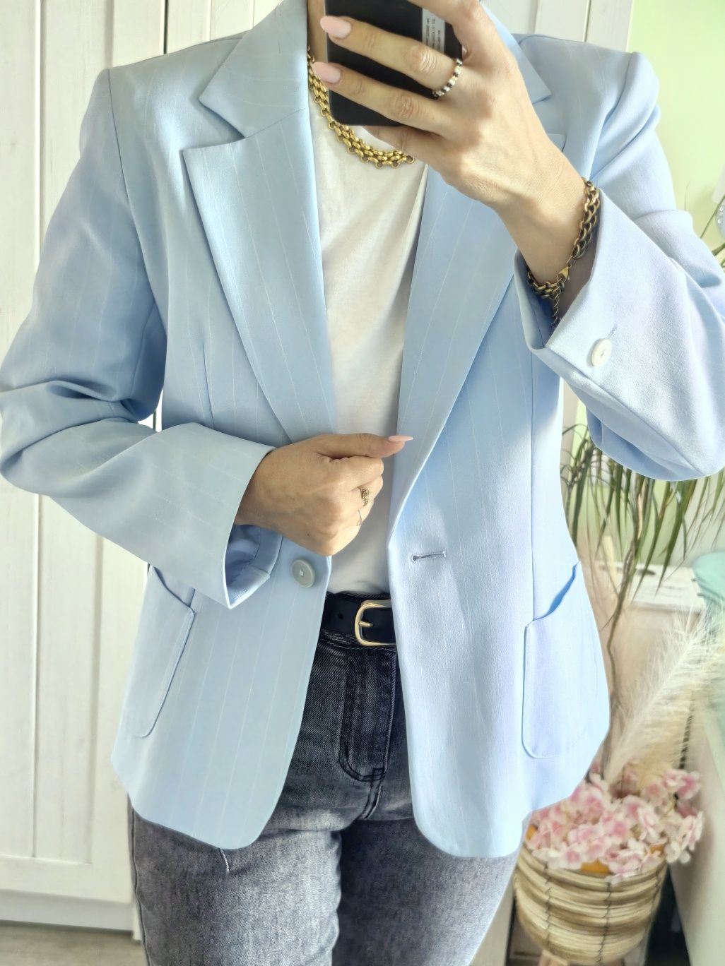 Błękitna marynarka Pimkie w delikatne białe paski smart casual french