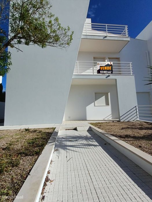 Magnífica Moradia T5 na Cotovia, Sesimbra – a 40 minutos de Lisboa