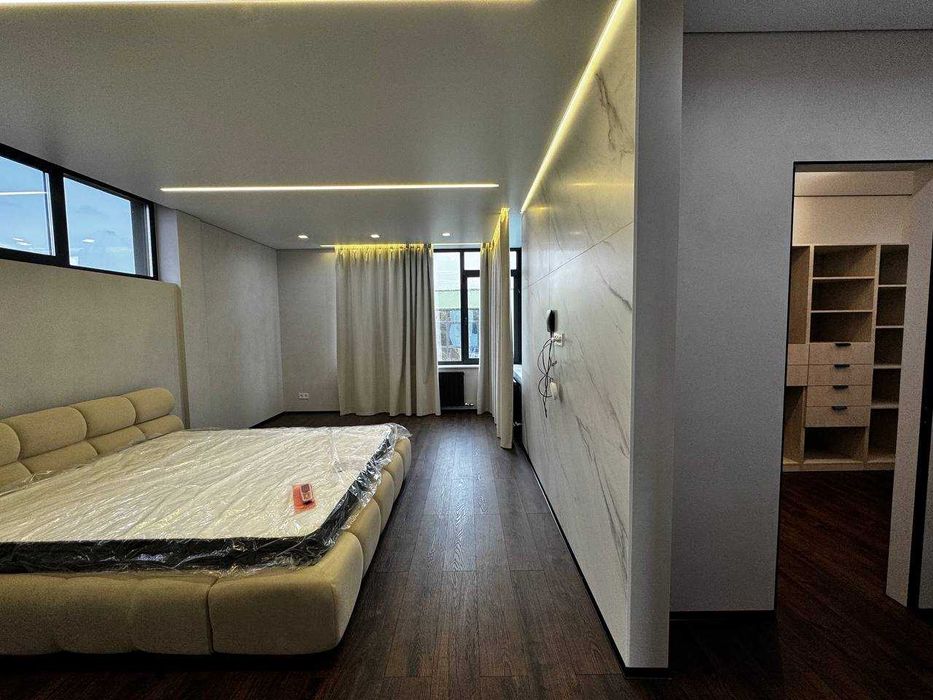 Будинок з авторським ремонтом та меблями