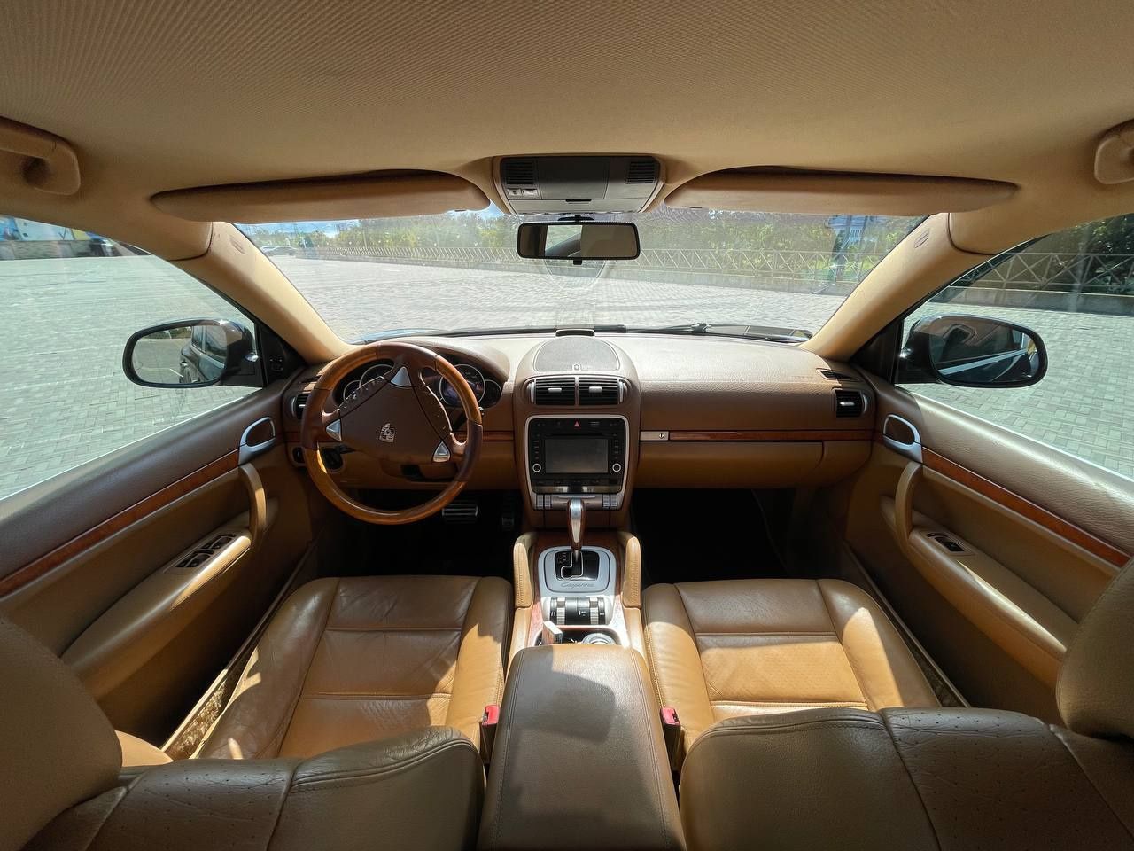 Продам Porsche Cayenne s