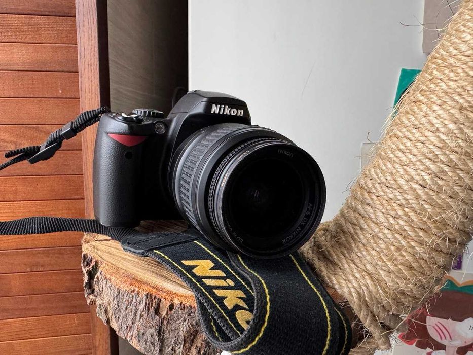 Фотоаппарат Nikon D40 Kit, вспышка Nikon sb-600