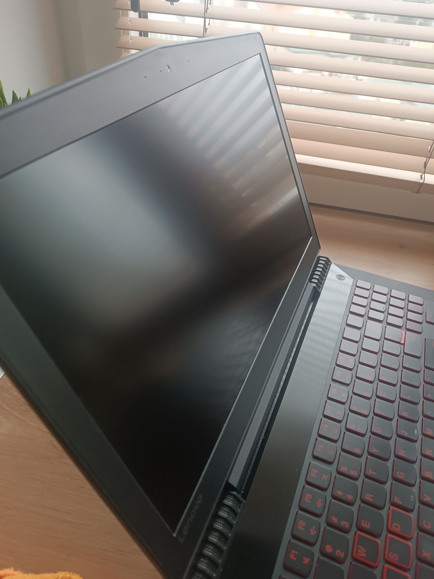 Laptop gamingowy Lenovo Legion Y520