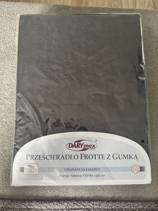 Prześcieradło czarne nowe