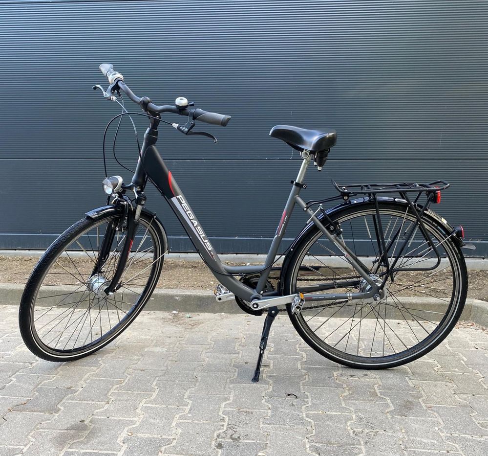 Lekki rower miejski aluminiowy czarny 28’ z niemiec