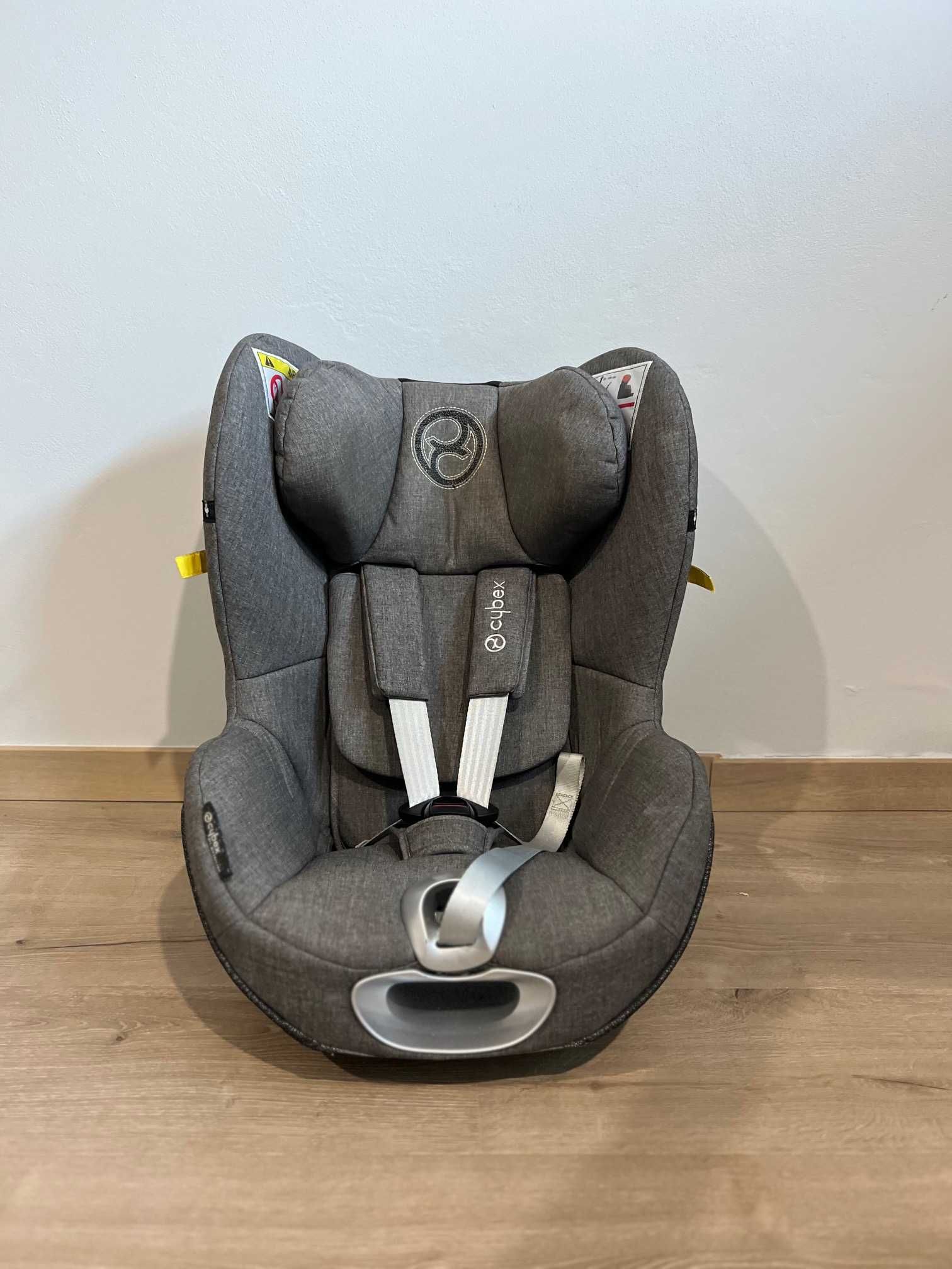 Fotelik Cybex Platinum Sirona Zi‑Size Plus + baza Z-fix Manhattan Grey