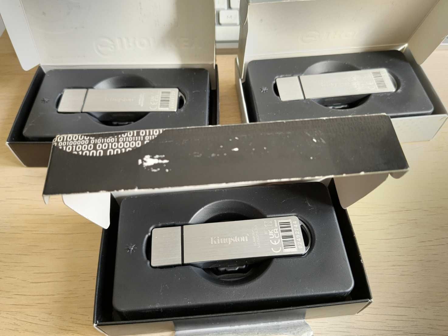 Pendrive Kingston 16 GB IronKey IKS1000E FIPS 140-2 Level 3
