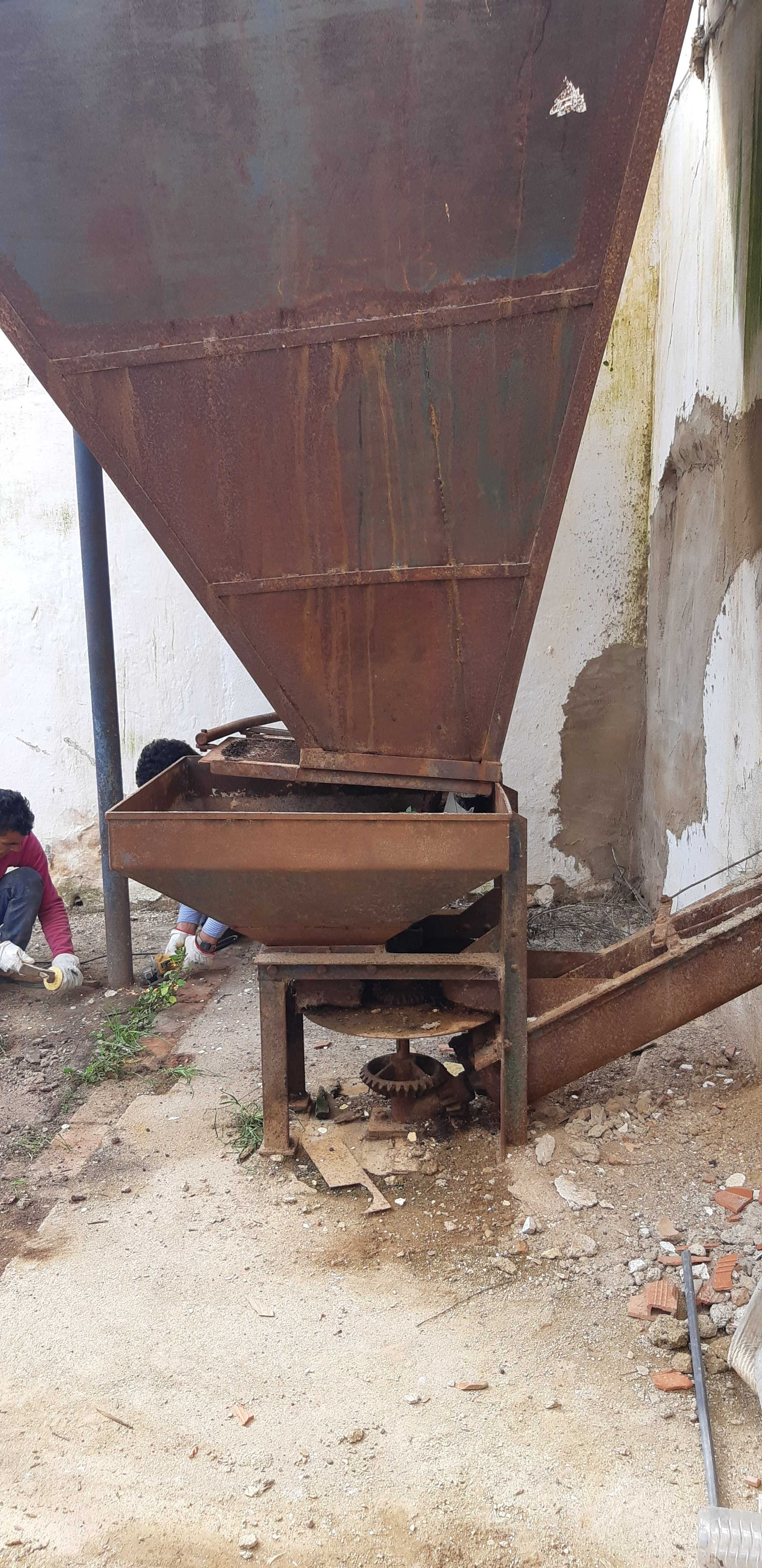 Tegão Metálico para Azeitona e Cereias