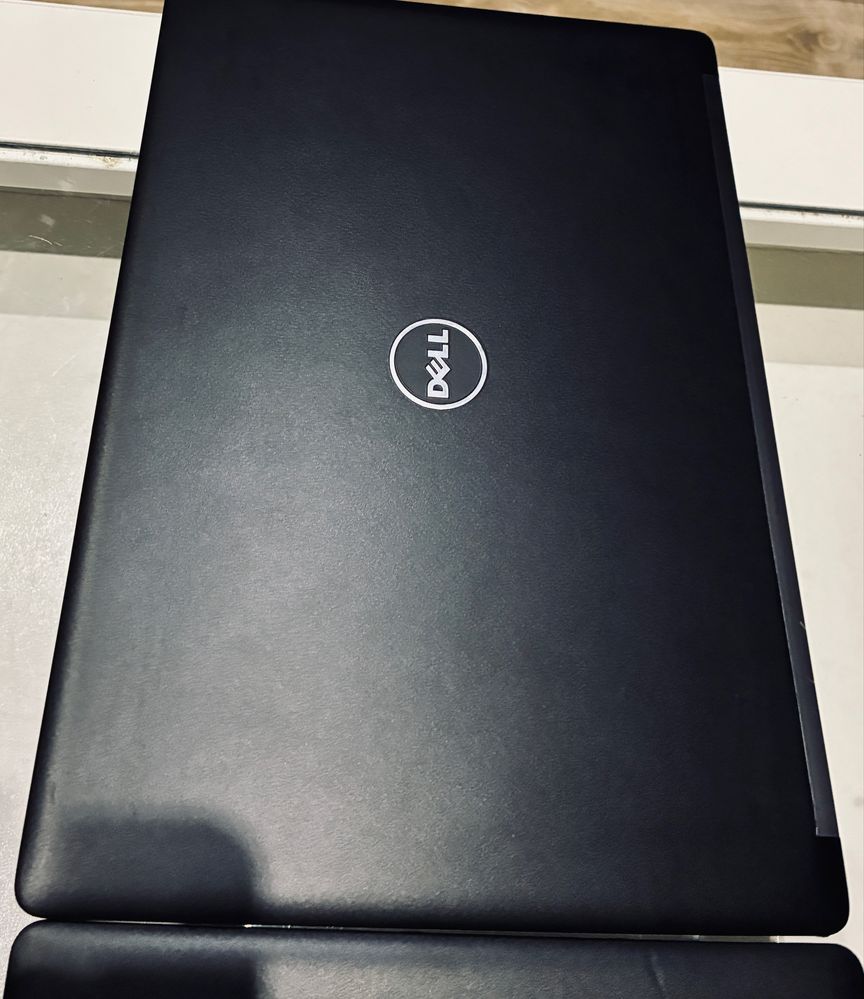 DELL Latitude 5280 i5/7th/8g/256gM2/1920x1080  FullHd 3szt!!
