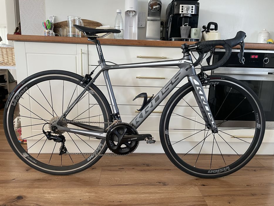 Rower szosowy Kross Vento 7.0 full carbon rozmiar S/50cm model 2019