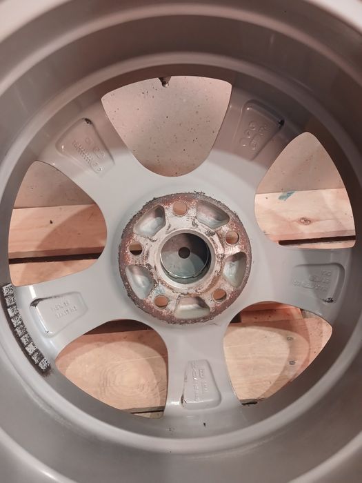 Продам диск O.Z  і r17 VW ,audi ,(в ідеальному стані)