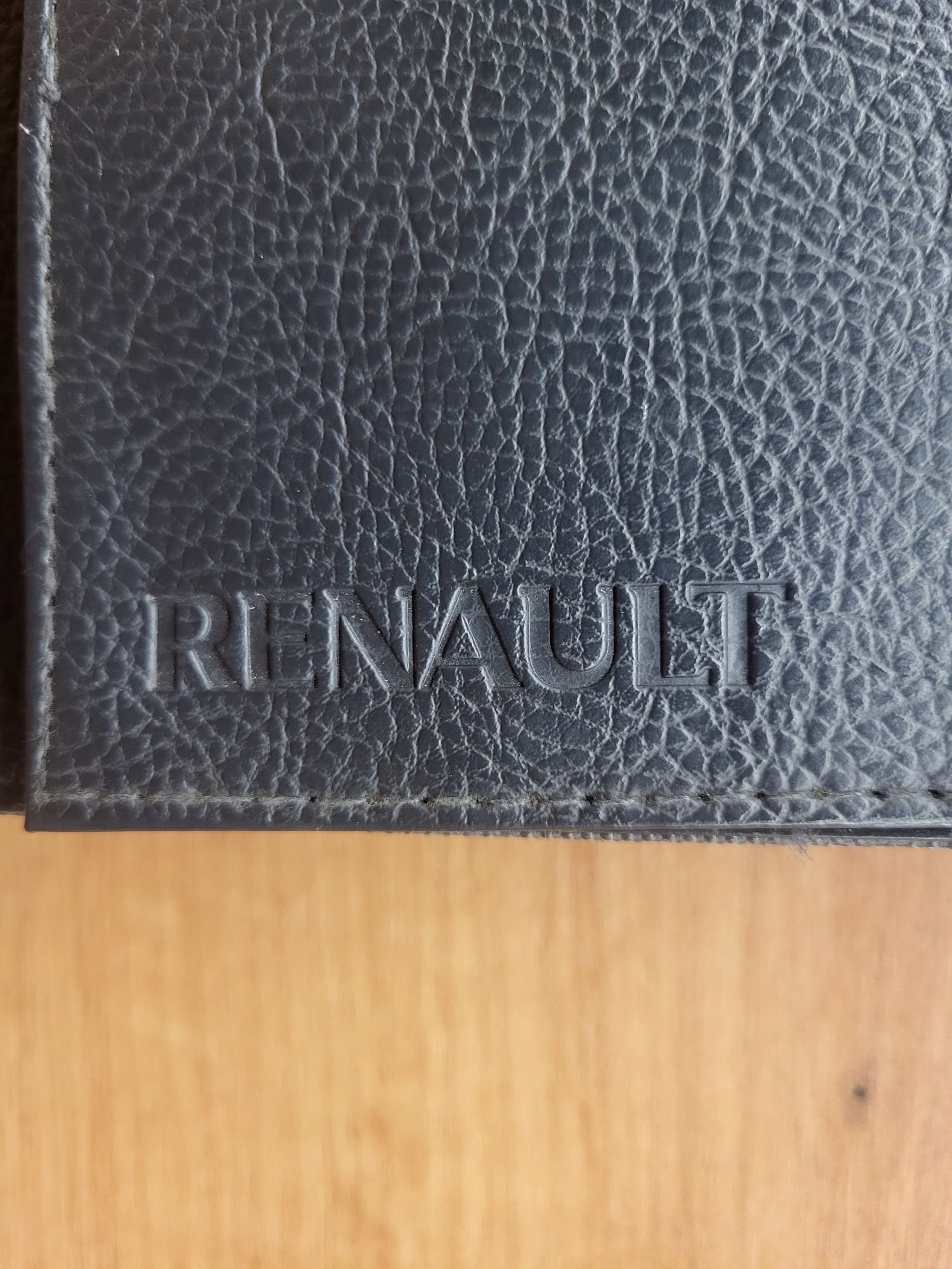 Etui na dokumenty serwisowe Renault -skórzane