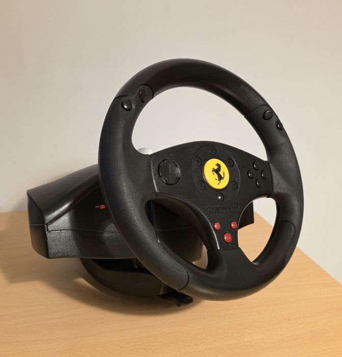 Volante Ferrari GT Experience + Pedais