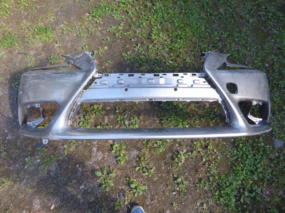 Zderzak przedni przód Lexus is300H is250 12-16