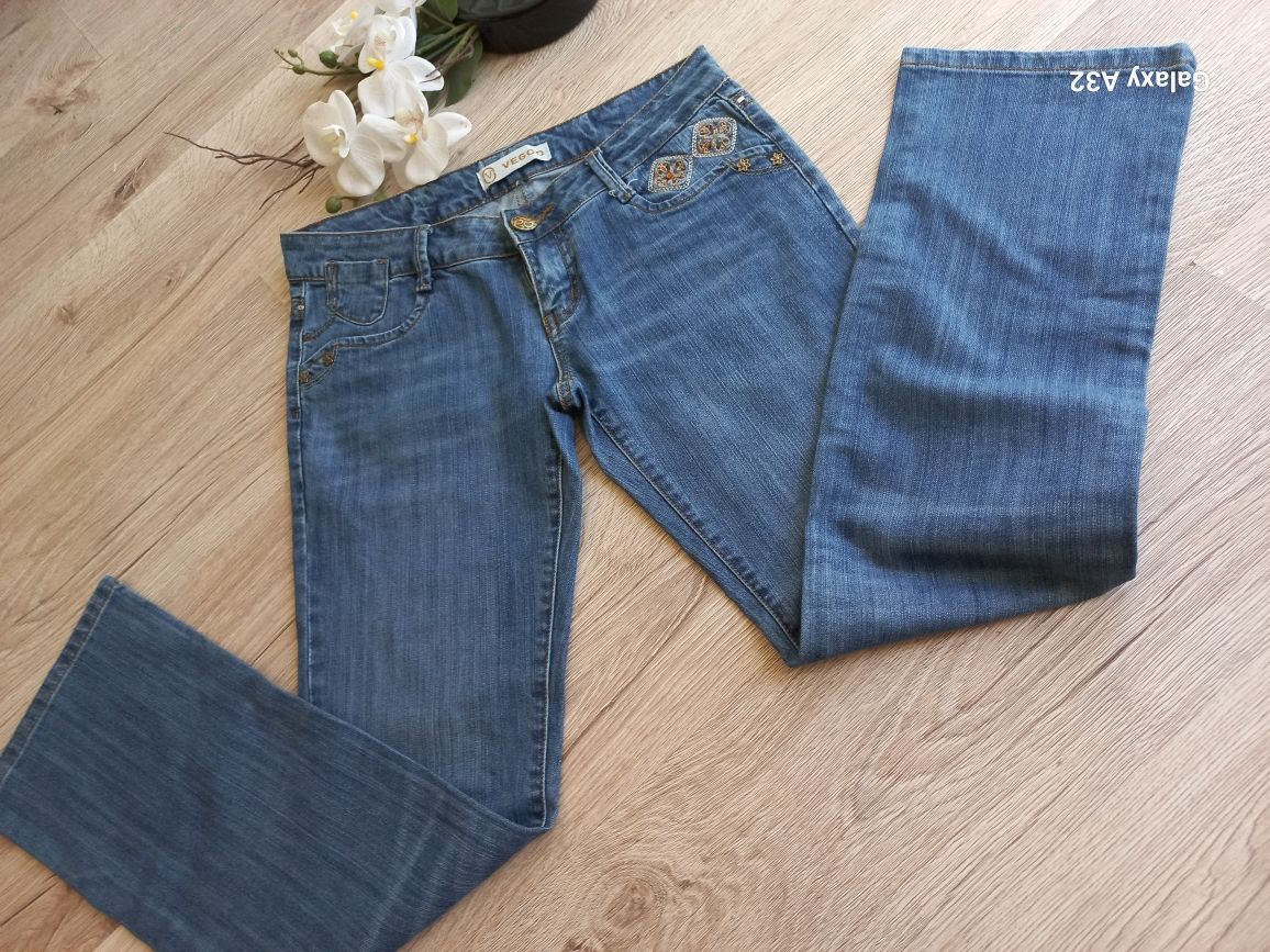 Spodnie jeansowe. Stan jak nowe l/xl