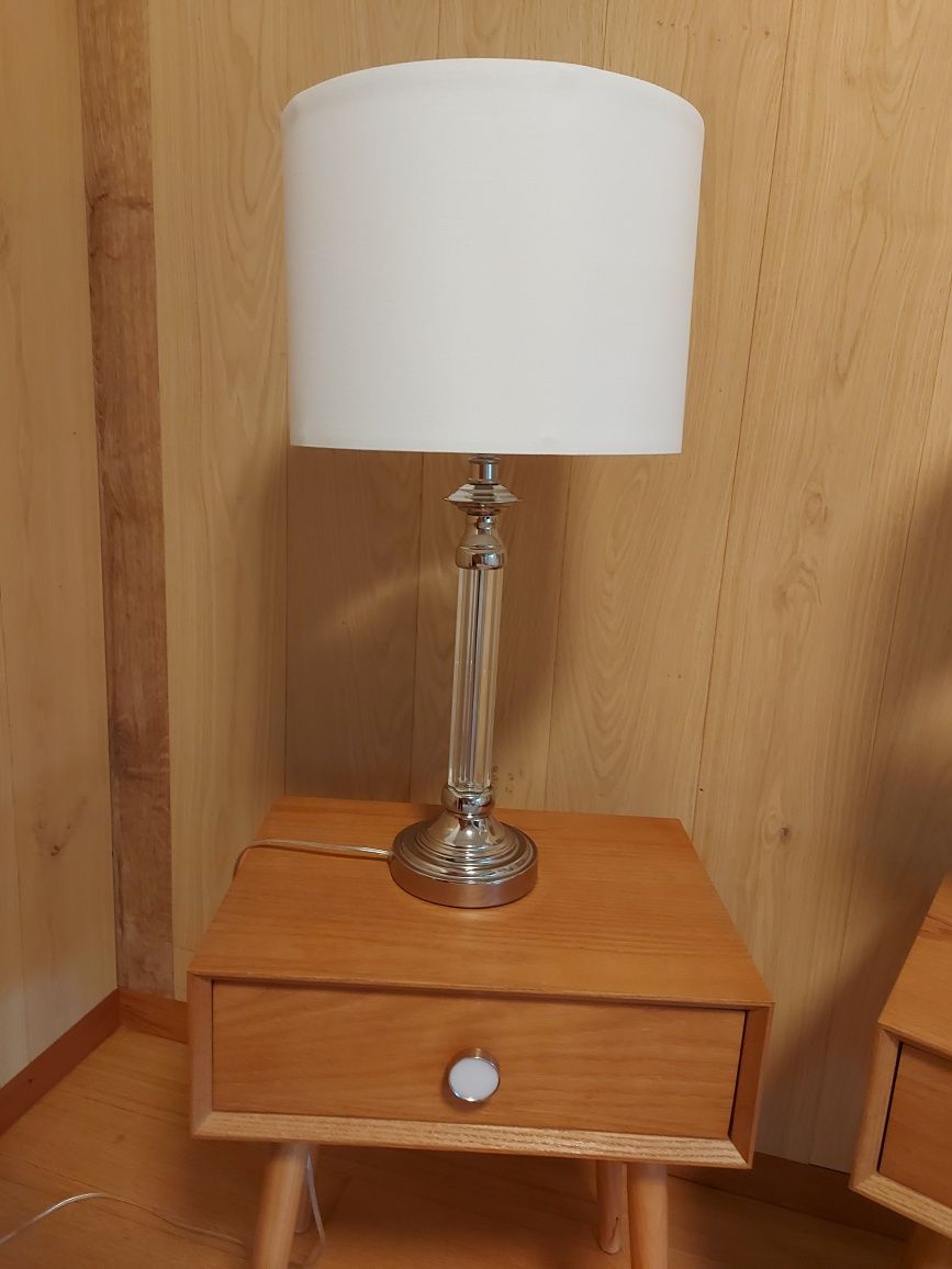Mesa de cabeceira