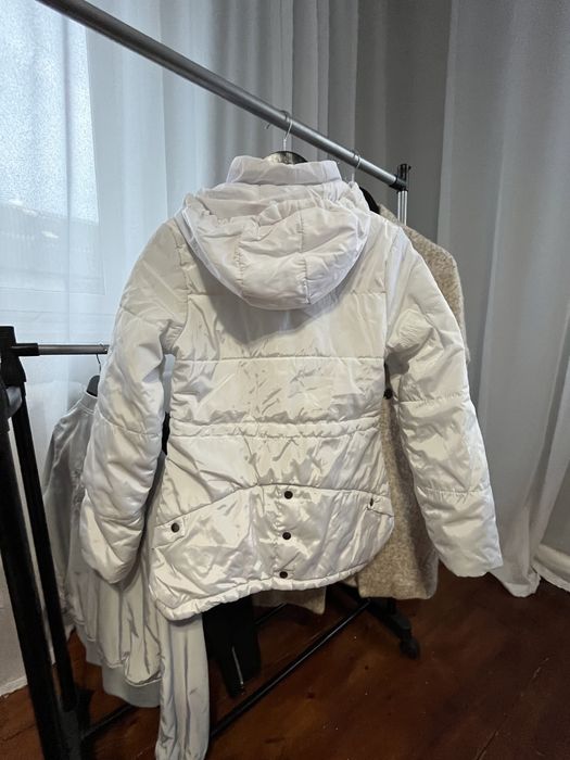 Куртка біла 44