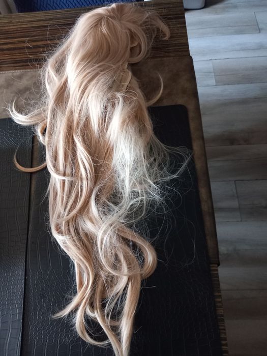 Peruka włosy długie syntetyczne blond FESHFEN damska