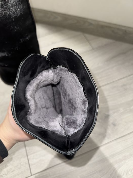 Ботінки Ботильйон. чорні зимові на каблуку