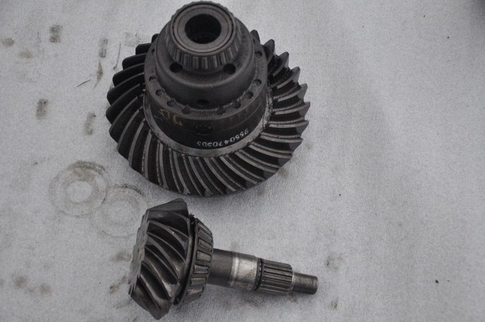 DYFERENCJAŁ WAŁEK KOŁO TALERZOWE Tył  JOHN DEERE 6215R