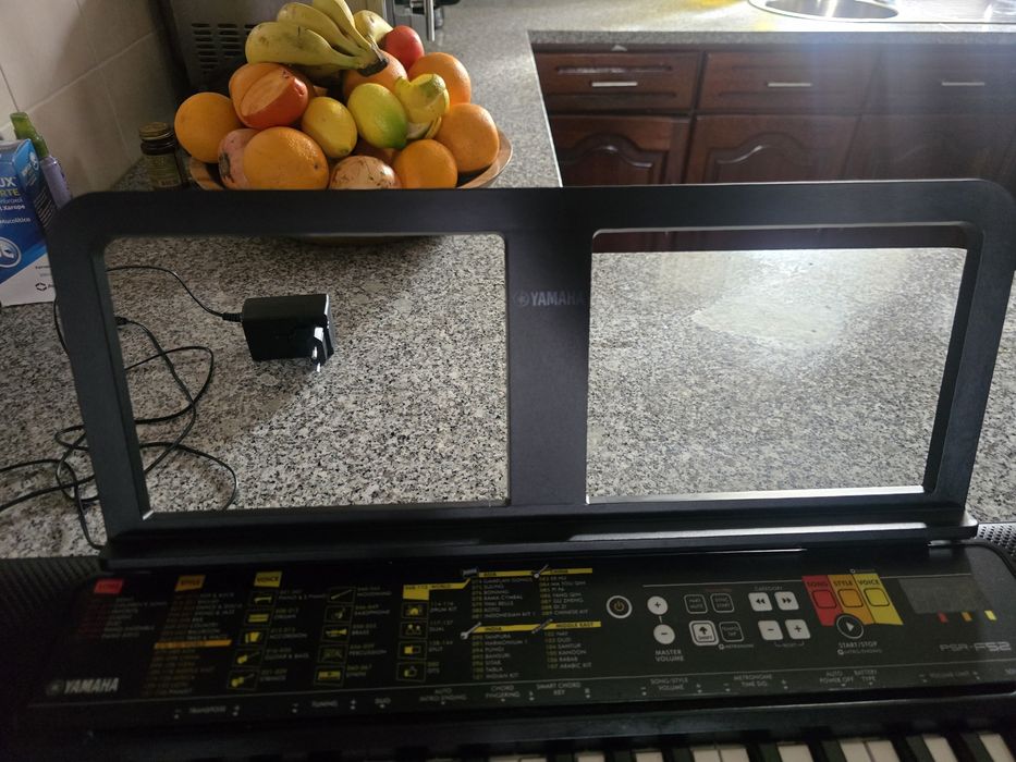 Vendo este piano com garantiam