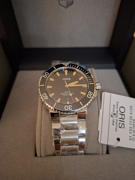 Oris Aquis Date Novo Original