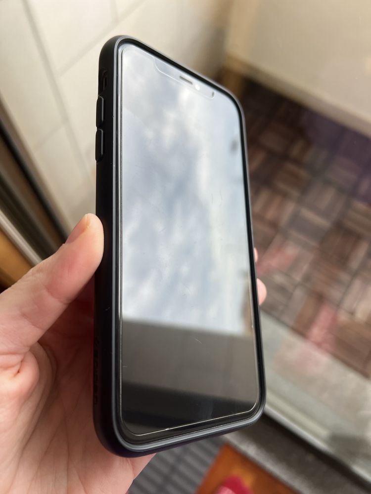 iPhone 11 64gb + capa e vidro temperado (sem qualquer problema)