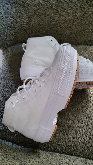 Adidas trampki damskie białe.  Rozmiar 40 2/3