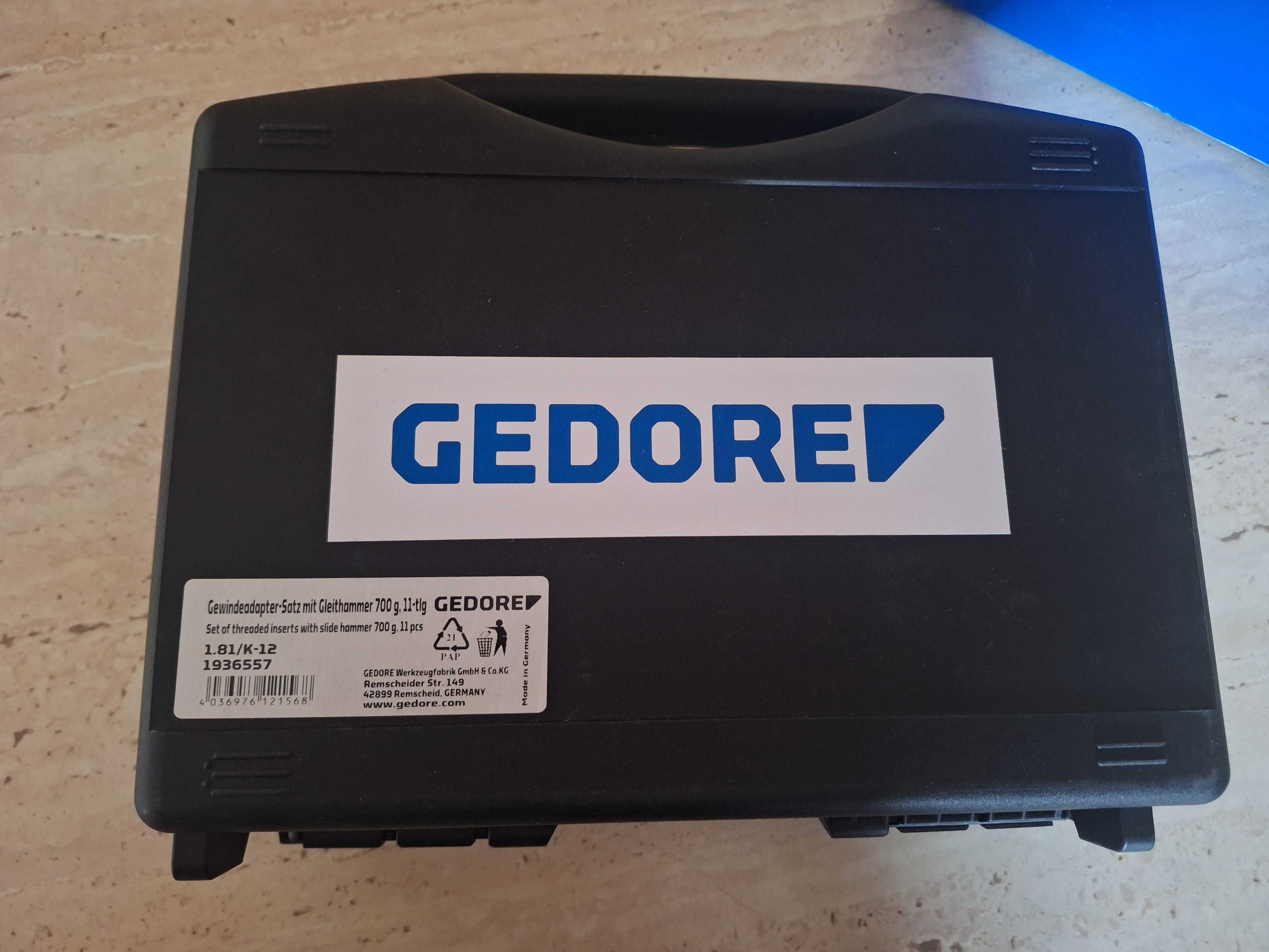 Zestaw adapterow gwintowanych z młotkiem Gedore.