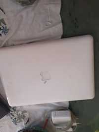 Computador Macbook pro branco