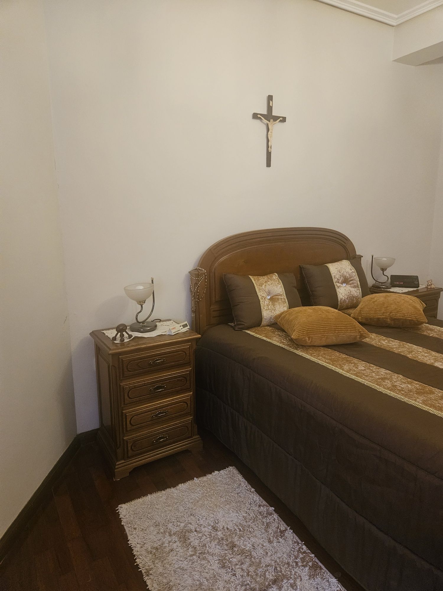Quarto de casal em cerejeira